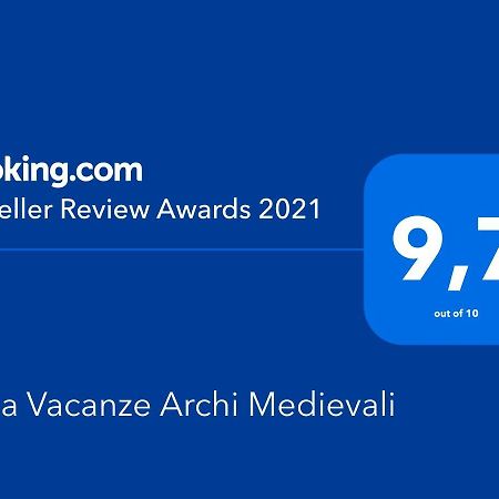 Casa Vacanze Archi Medievali ซาแลร์โน ภายนอก รูปภาพ