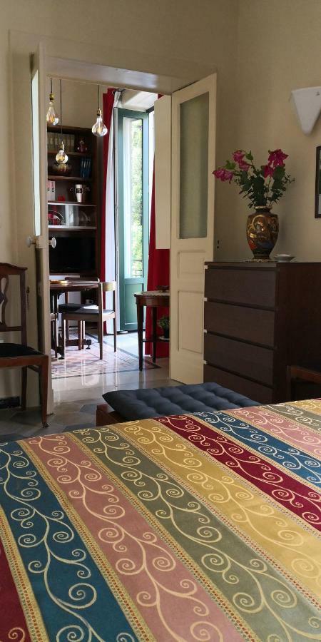 Casa Vacanze Archi Medievali ซาแลร์โน ภายนอก รูปภาพ