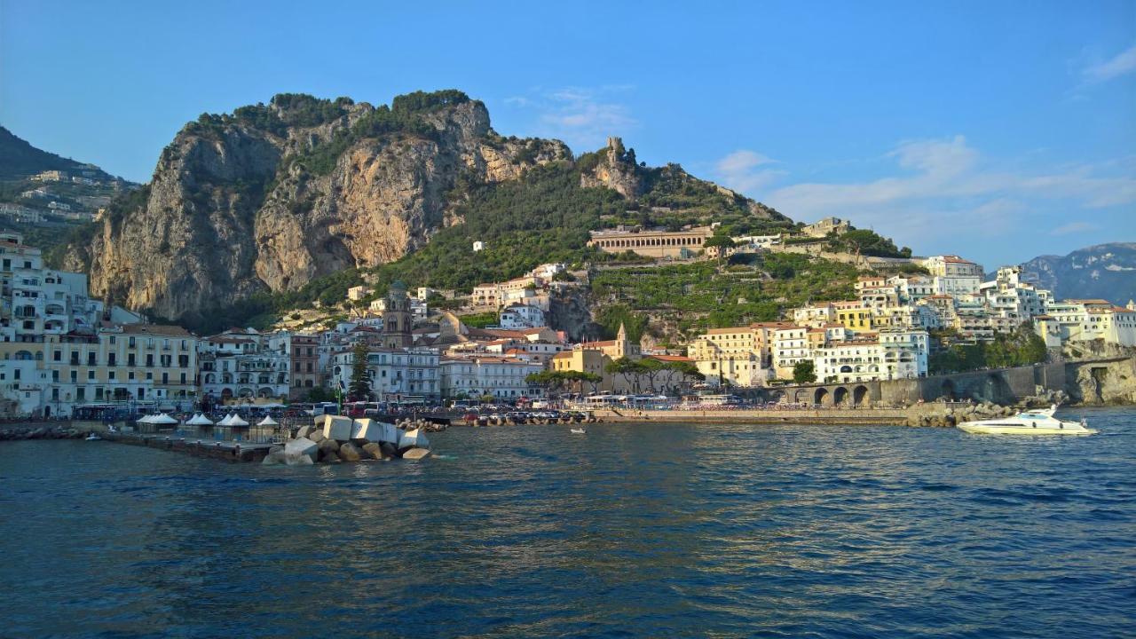 Casa Vacanze Archi Medievali ซาแลร์โน ภายนอก รูปภาพ