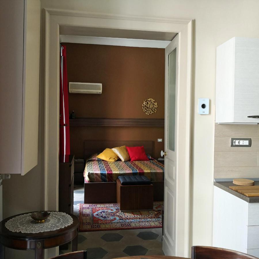 Casa Vacanze Archi Medievali ซาแลร์โน ภายนอก รูปภาพ
